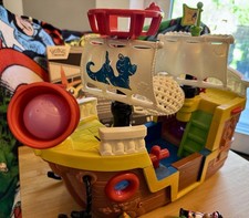 Little People Fisher Price Piratenschiff mit Zubehör