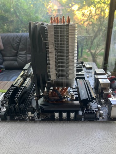 Gigabyte mainbord mit cpu - gigabyte,
