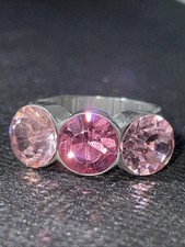 Ring mit 3 angereihten runden