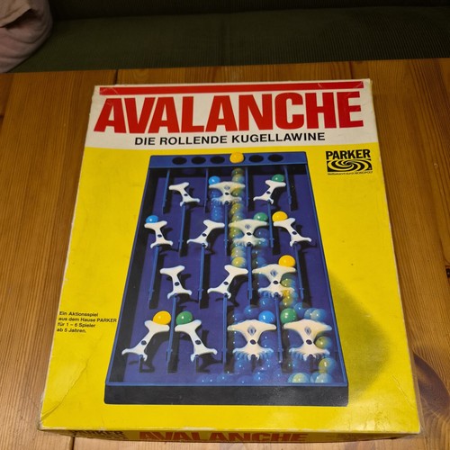 Avalanche die rollende - avalanche, –
