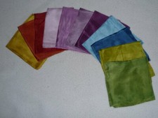 80,93€/m², Seidentuch pflanzengefärbt   27  x  27 cm  div.Farben,