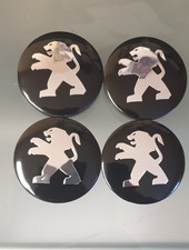 Neue Felgenkappen im Peugeot