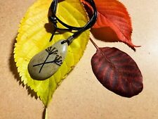 Kette, Kieselstein mit Blumen