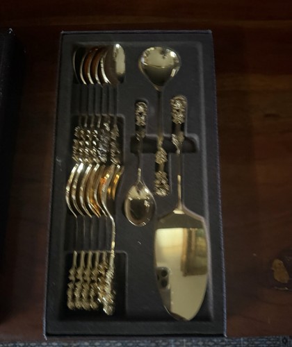 Vergoldetes besteckset - vergoldetes,