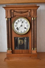 Junghans Tisch Uhr, Uhr läuft