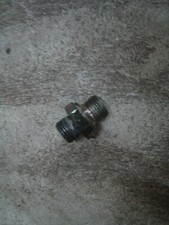 Vom Unimog Verbindung vom Haldex (Bundeswehr) Federspeicher  (1673)