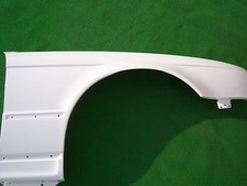 BMW E34 KOTFLÜGEL LACKIERT IN