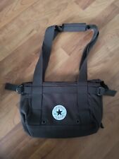 Kleine Handtasche Von Converse Aus Stoff Braun