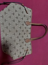 Joop Tasche in Braun Tönen