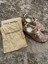 Louis Vuitton run away sneaker