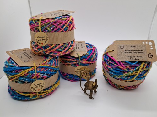 Strickgarn handgesponnen - -,