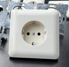 Berker Modul 2 Schuko Steckdose 22520 Blende 21770 Vollplatte polarweiß glänzend