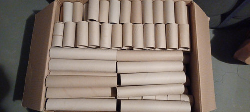 Papprollen 221 klo und 83 - 221,