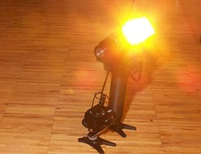 Konversion Filter 85B --> "warmer" Blitz ähnlich Glühlampe / ähnl. Kodak Wratten