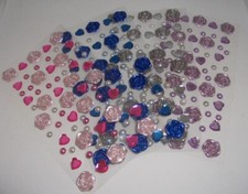 63 Strass Steine Steinchen Deko Selbstklebend Steine Glitzersteine Rosen Herzen