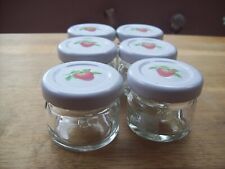 6 Mini Marmelade Twist-off Gläser à 28 g Glas Metalldeckel mit Erdbeer-Aufkleber