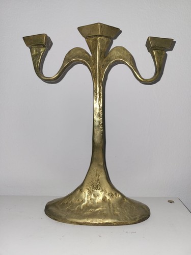 Großer skulpturaler