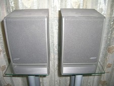 2 Regalboxen Bose Model 141, 40 Watt, 4-8 Ohm, schöner Klang.