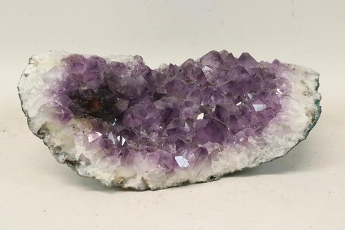 Riesige amethyst und - riesige,