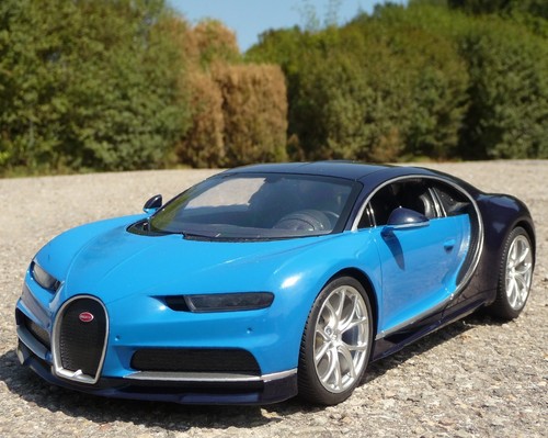 Bugatti chiron mit licht - chiron,