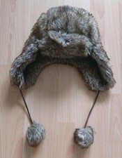 Pelzmütze mit