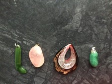 4 Schmuckanhänger Stein Glas Jade Rosenquarz