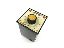 H&B HARTMANN & BRAUN  ZWEIPUNKTREGLER BITRIC 2-A 357 032 038 6 220V 50/60 Hz 4A