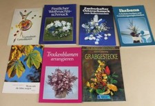 7 Taschenbücher zum Thema Blumengestecke / Trockenblumen und Festschmuck /S342