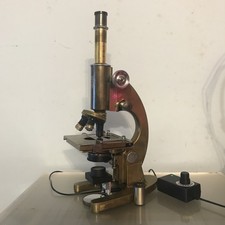 Antikes Mikroskop Dunkelfeld