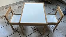 Kindertisch mit 2 Stühlen von IKEA, gebraucht