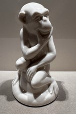 Seltene Affenplastik