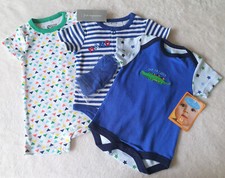 Baby Jungen Spieler Body 3 Stück Overall Einteiler Strampler G 62/68 Neu Etikett