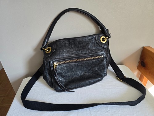 Fossil black pebbled - fossil,