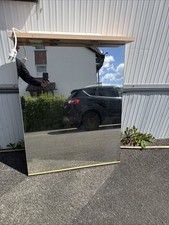 Spiegelschrank Hängeschrank mit Licht und Steckdose 3 Farbvarianten wählbar