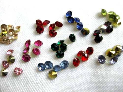 100 strass steine - strass, spitzboden