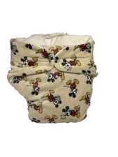 Omutsu „Mickyspaß“ mit Spreizkern – Flauschige Stoffwindel mit Kultmotiv