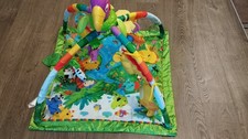 Spielbogen Rainforest Erlebnisdecke von Fisher-Price mit Musik und Lichter