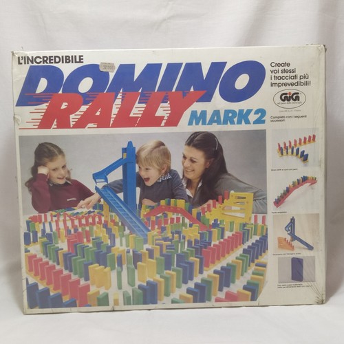 Domino rally mark gig - domino, 2