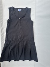 Mädchen grau Schuluniform