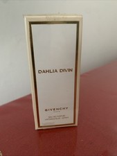 Dahlia Divin von Givenchy