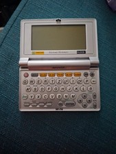Sharp PW-E410 Elektronisches Wörterbuch Deutsch Englisch Französisch