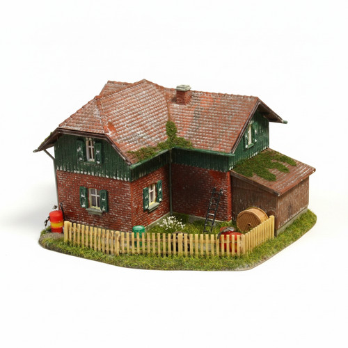 Bauernhaus patiniert - h0,