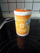 Teetasse mit Sieb und Deckel