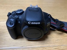 Canon EOS 600D Spiegelreflex-Digital-Kamera mit Zubehör ohne Objektiv