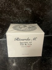 Ricarda M. Secrets of Skin