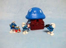 Schlümpfe kl. Schlumpfhaus blau + 3 Schlumpf Eitler Telefon Video Schleich alt