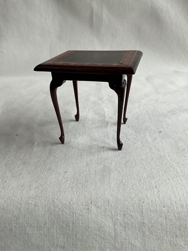 Artisan lenor dollhouse - lenor,