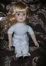 Puppe 20 cm, Porzellan