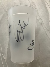Trinkbecher signiert von