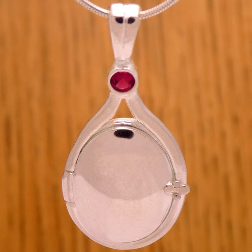 Solid 925 sterling - solid, h2o